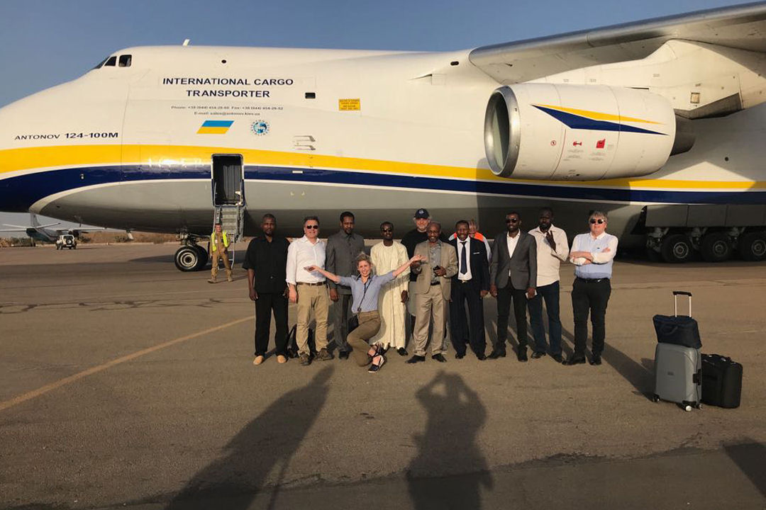 D&eacute;cembre 2017 -  DEK Transit International affr&egrave;te un Antonov 124 au Tchad